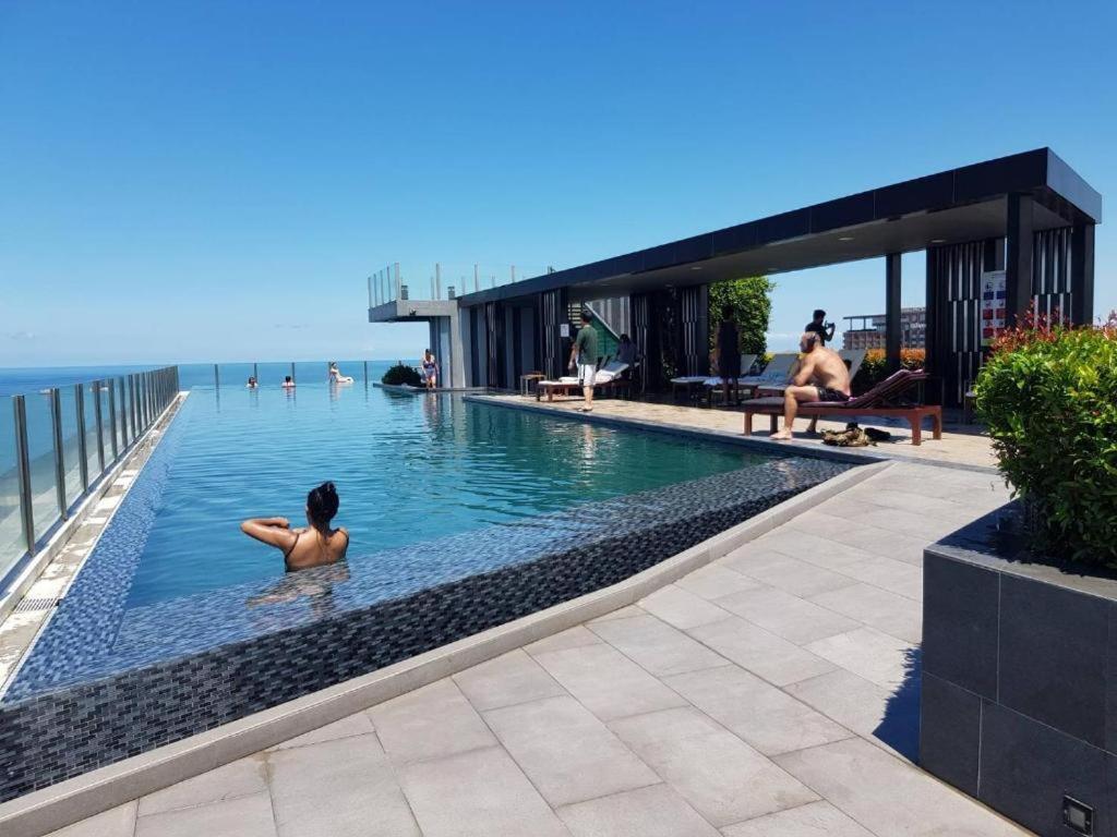 The Base Central Pattaya By Adam المظهر الخارجي الصورة