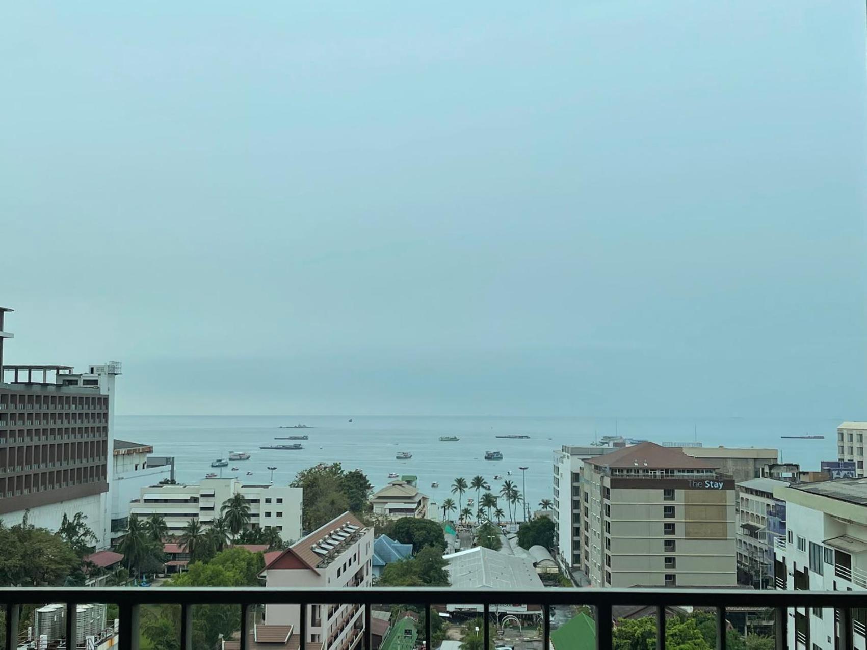 The Base Central Pattaya By Adam المظهر الخارجي الصورة